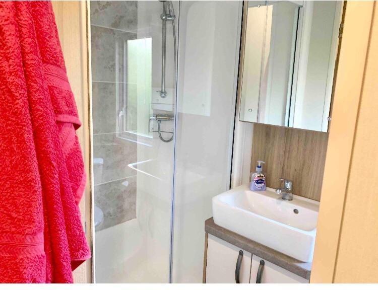 Hastings Holiday Home At Fairlight Lodge Beauport Holiday Park St Leonards-on-Sea Екстер'єр фото